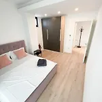 Bucharest Apartment Apartmán *